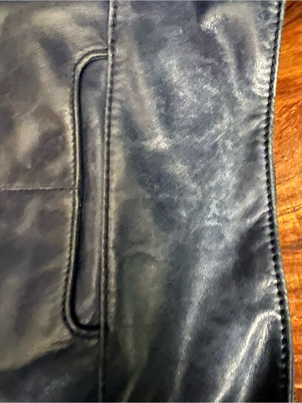HOBO Navy Blue Leather Shoulder Bag Large 15x12 Gold Hardware - Picture 10 of 11